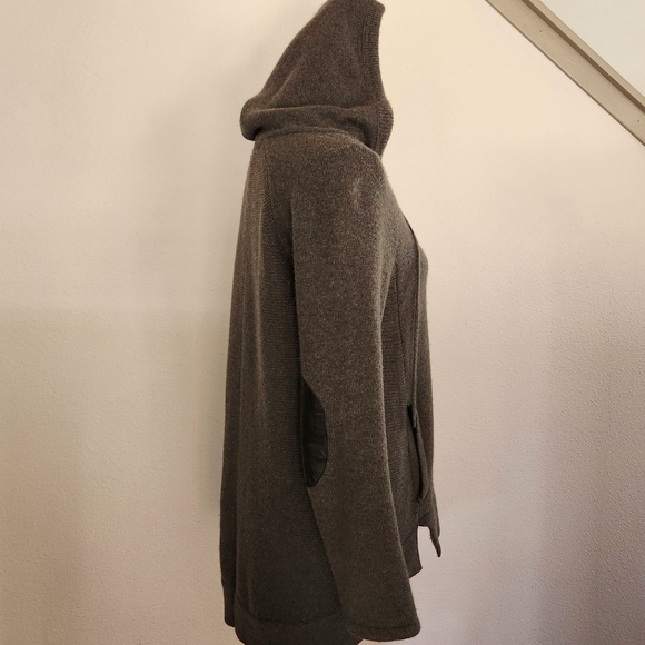 Design History Cashmere Hoodie Leather Patch Elbows - Picture 6 of 16